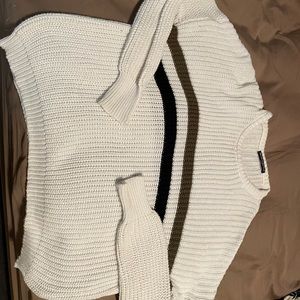 Brandy Melville Sweater